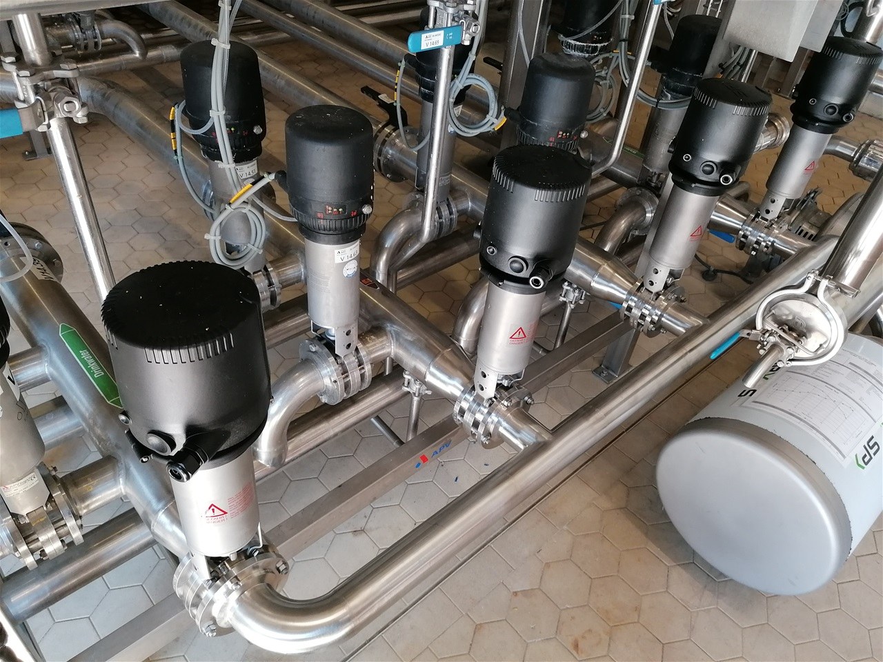 Food industry installation, project photo 6